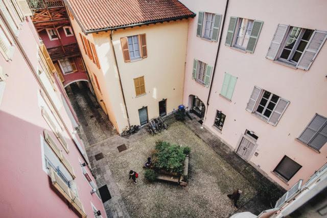 La Corte Di Costantino-Downtown Como Luaran gambar